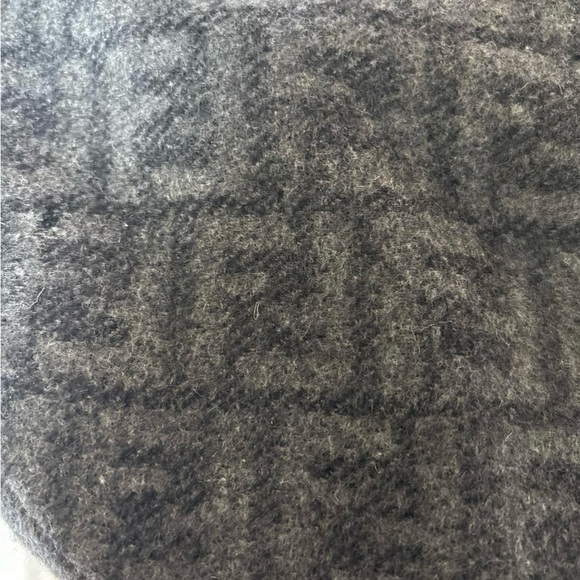 wool fendi croissant bag large size - Picture 8 of 9